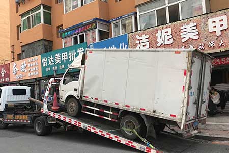 全惠州拖车维修来电10分钟到.惠州周边汽车救援送油